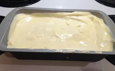 homemade-no-churn-vanilla-keto-ice-cream-low-carb