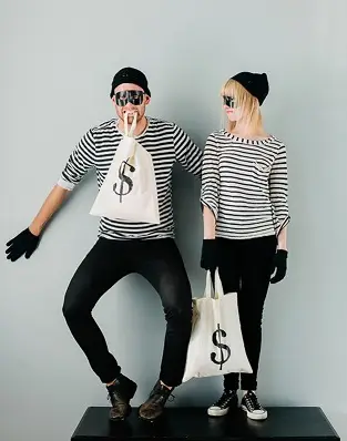 DIY-Couples-Halloween-Costumes-Bandit-Couple