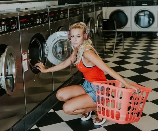 girl at the laundromat